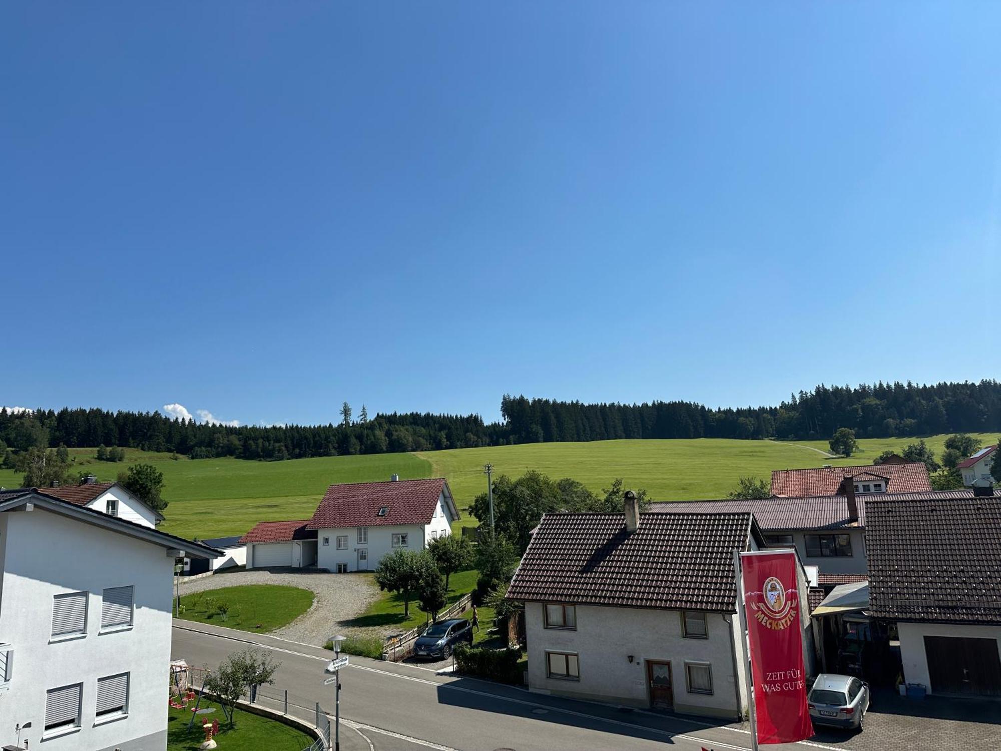 Landgasthaus Zum Kreuz Gbr อิสนี อิม อัลล์กอย ภายนอก รูปภาพ
